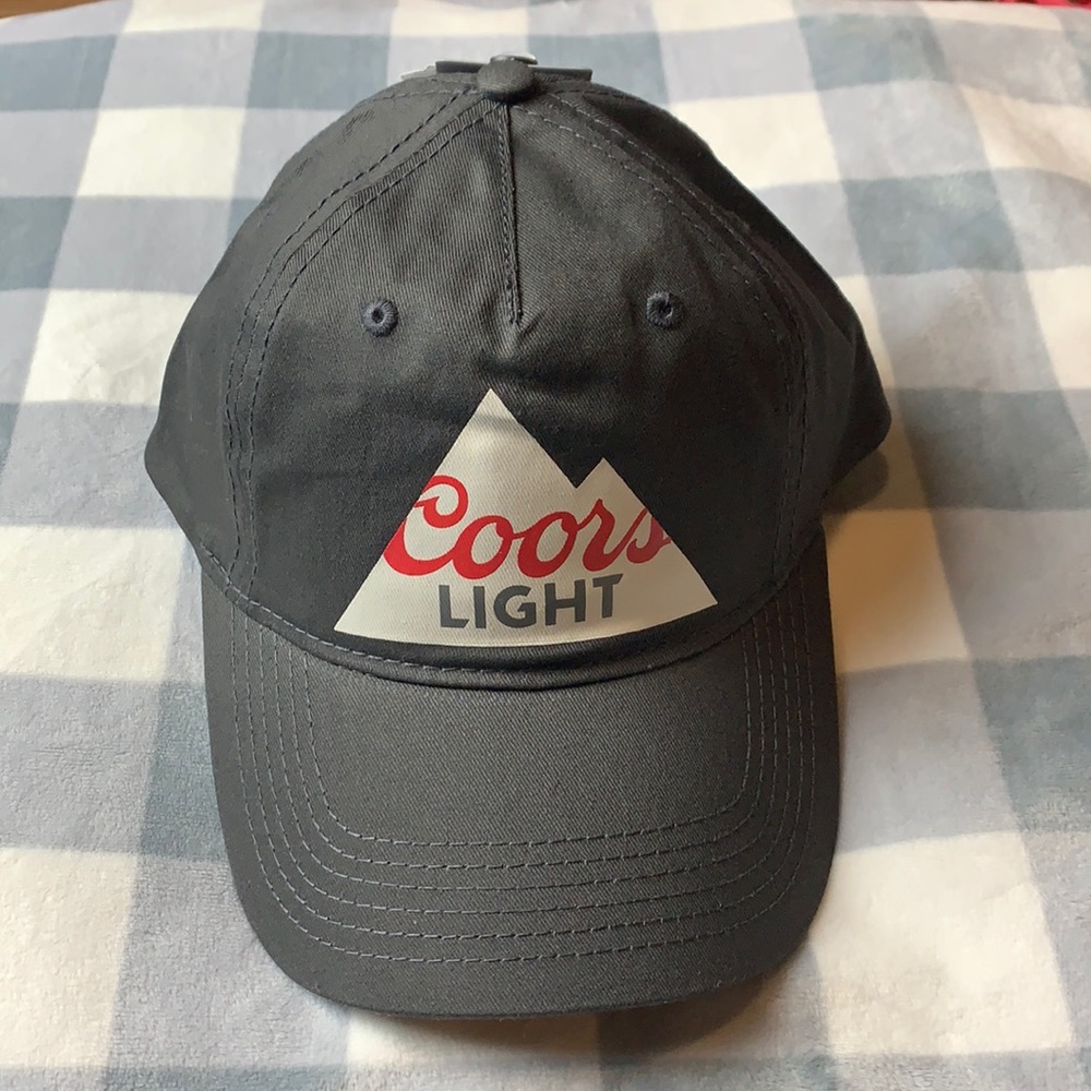 NWT COORS LIGHT BASEBALL HAT 🧢 CAP